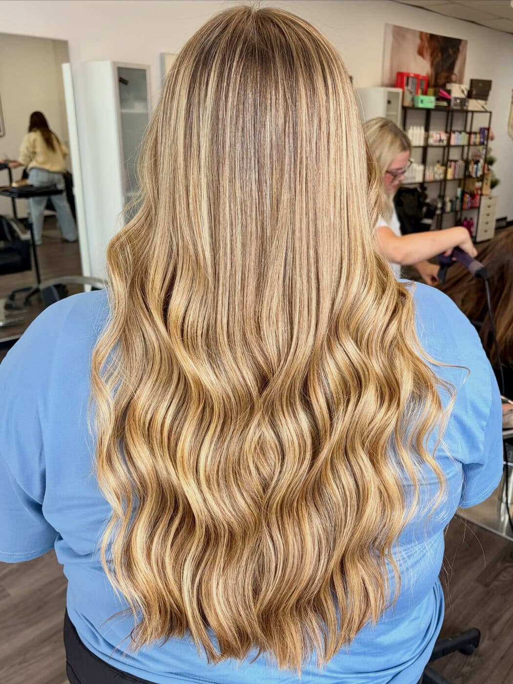 Lived-in blonde balayage