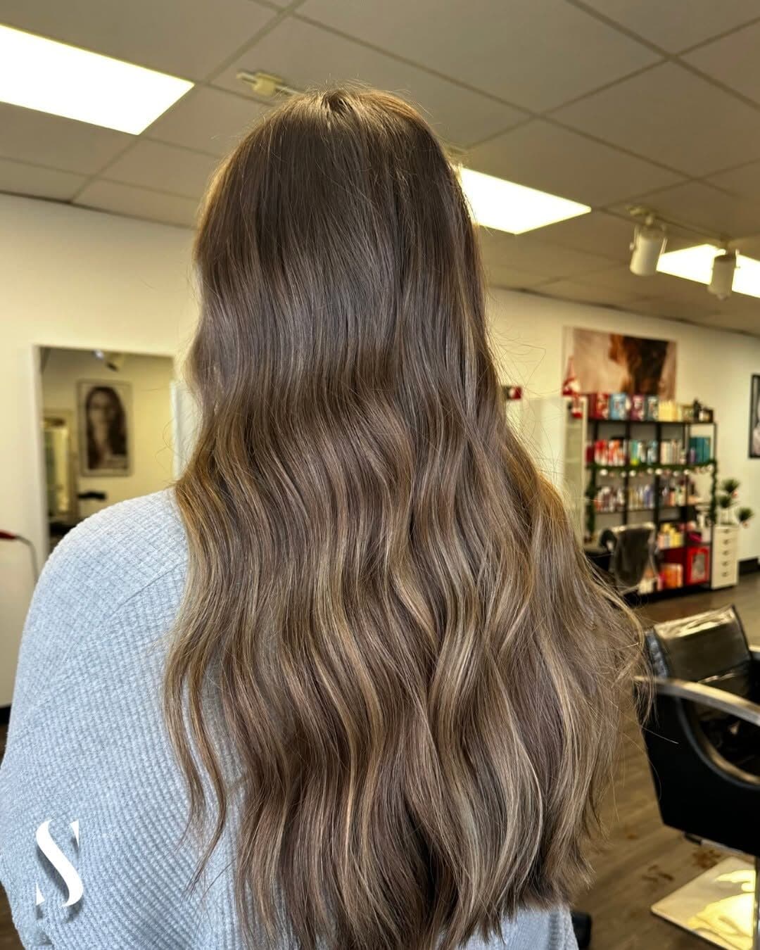 Soft blonde blowout